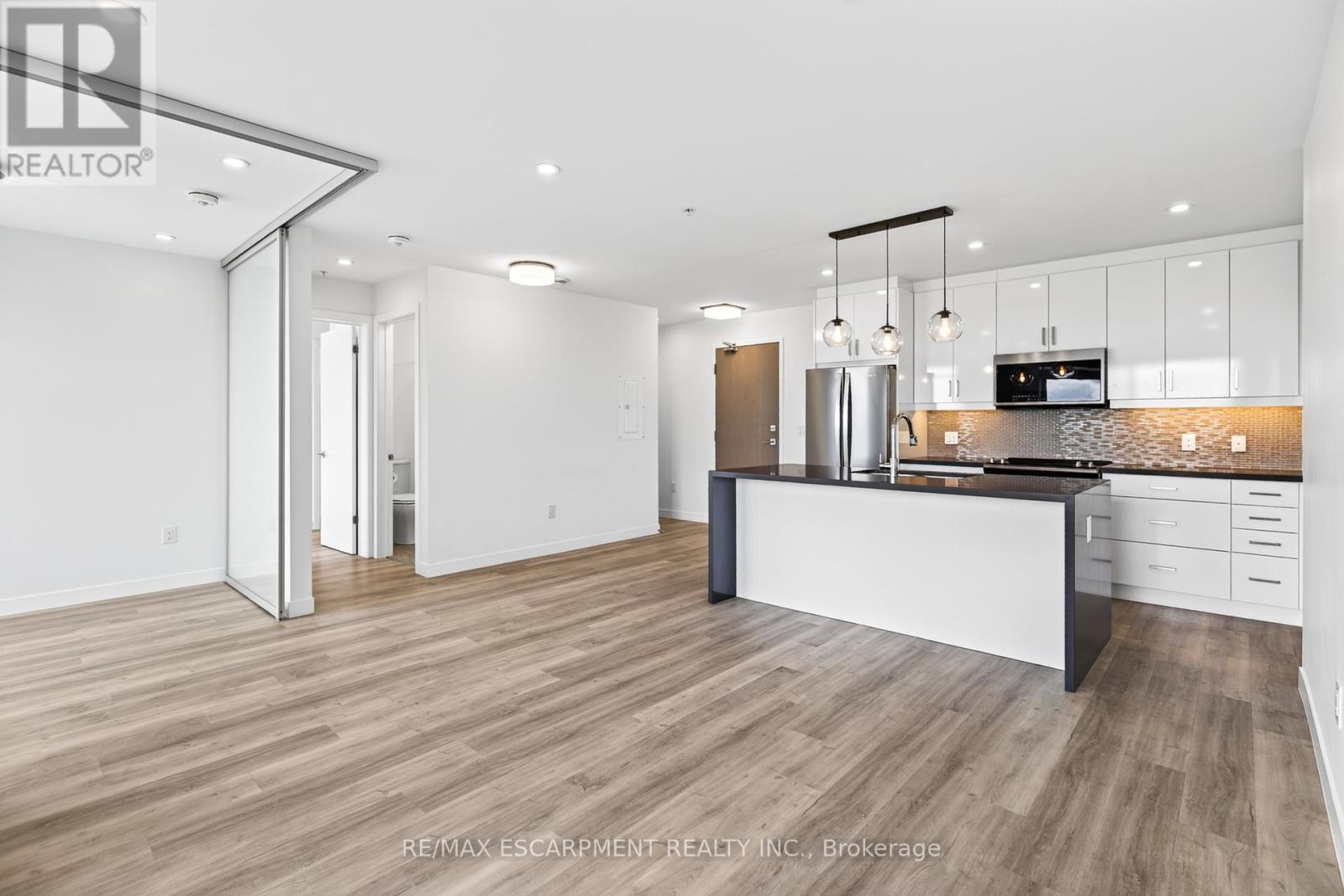#506 479 CHARLTON AVENUE - 6