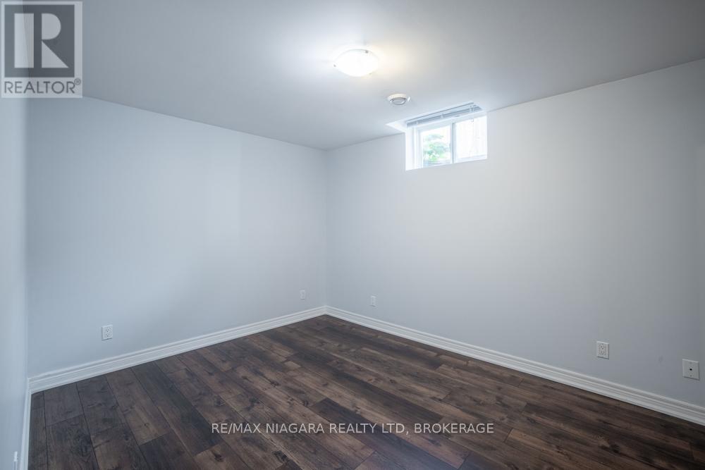 374 PELHAM ROAD - 36