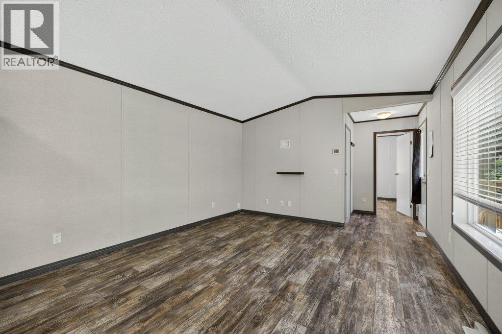 #23 5161 63 Avenue - 10