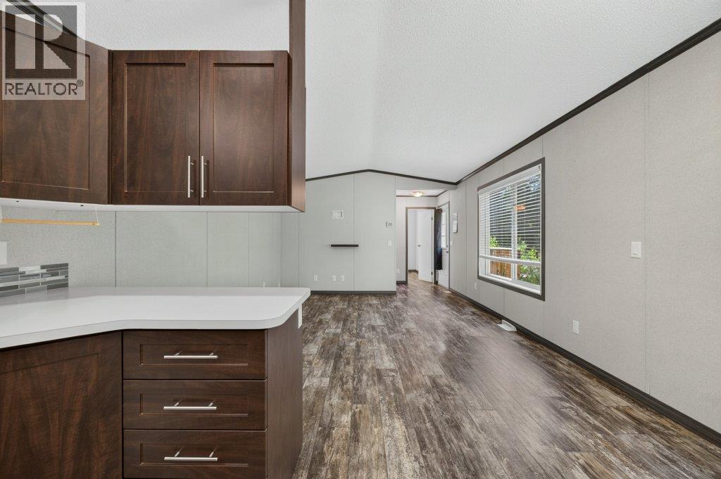 #23 5161 63 Avenue - 14