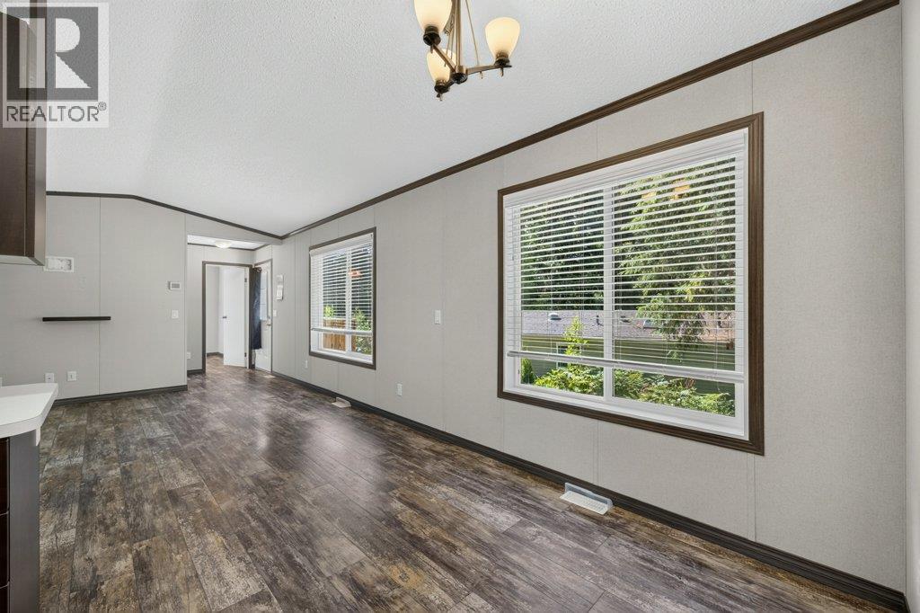 #23 5161 63 Avenue - 15