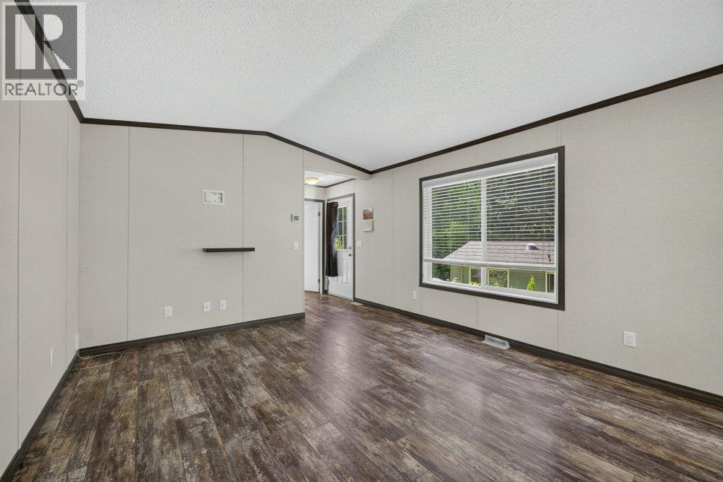 #23 5161 63 Avenue - 6