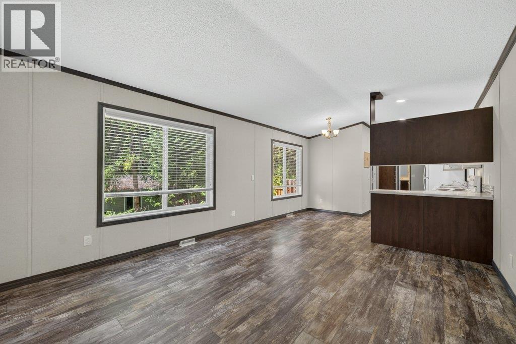 #23 5161 63 Avenue - 8