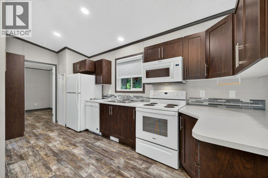 #23 5161 63 Avenue - 20