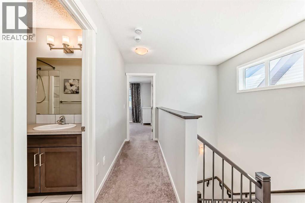151 Copperpond Rise SE - 31