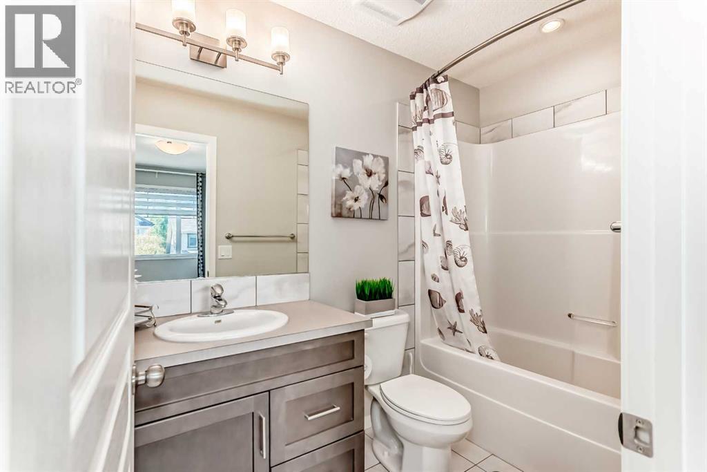 151 Copperpond Rise SE - 22