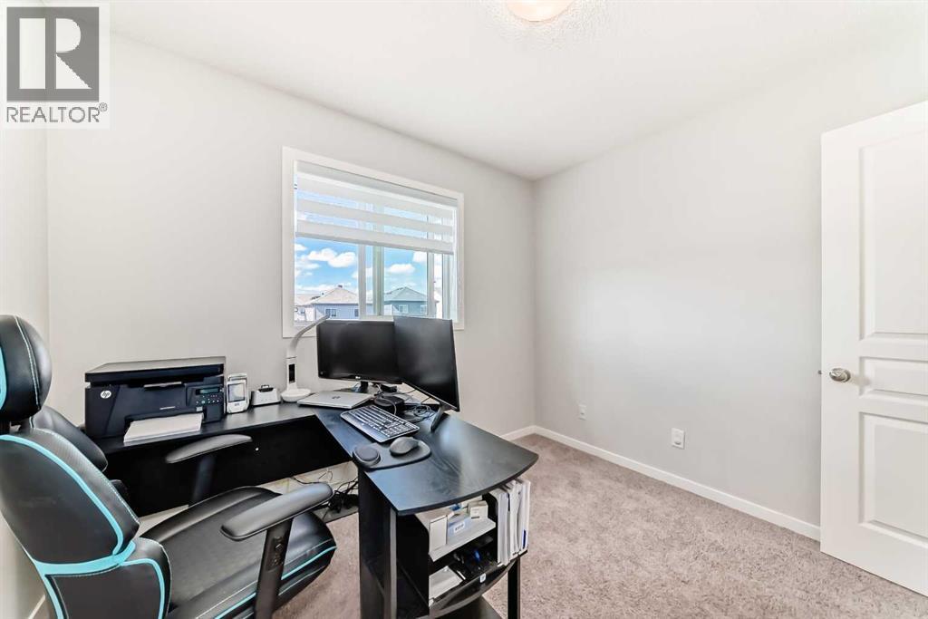 151 Copperpond Rise SE - 23