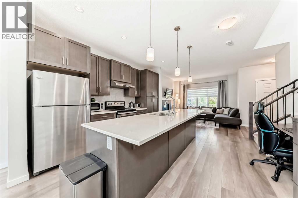 151 Copperpond Rise SE - 5