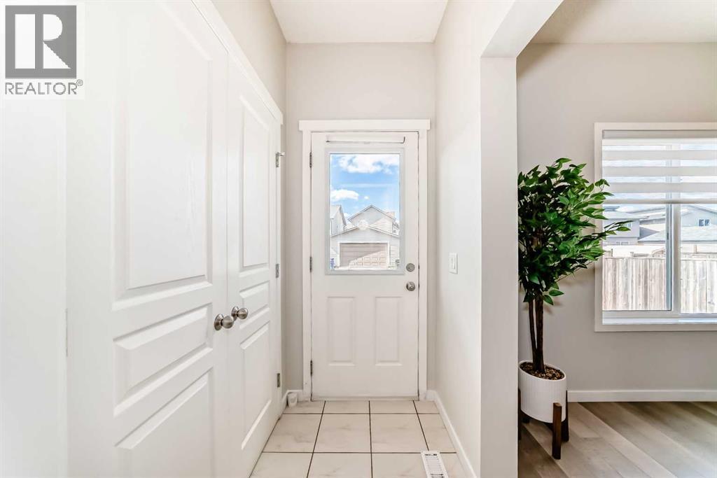 151 Copperpond Rise SE - 17