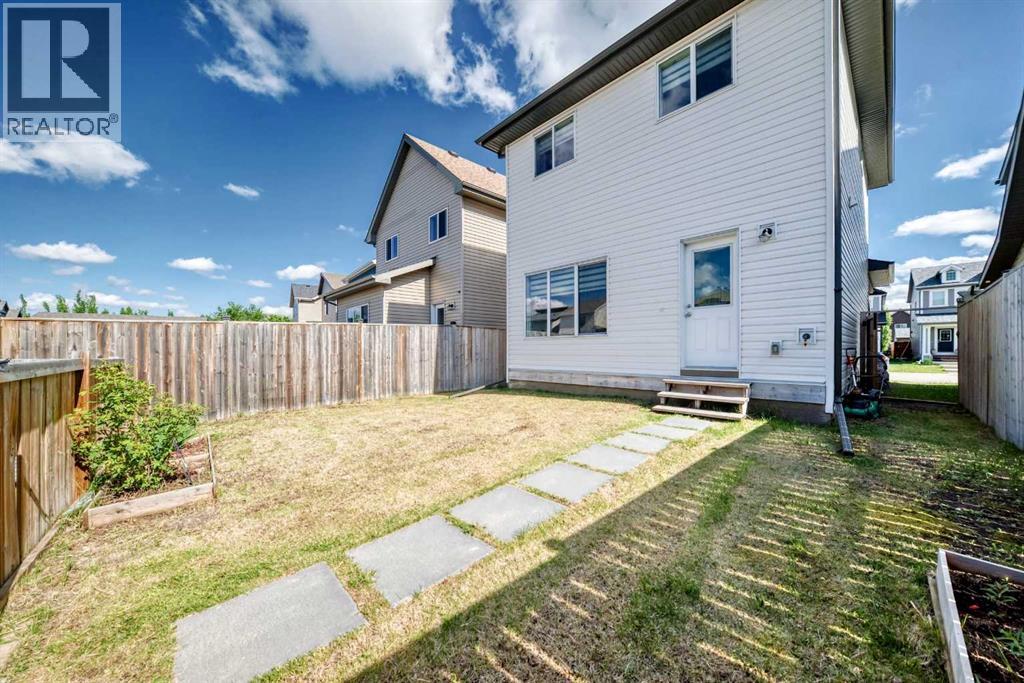 151 Copperpond Rise SE - 34
