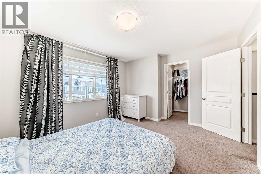 151 Copperpond Rise SE - 20