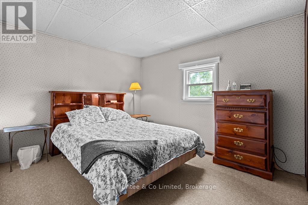 242287 16 CONCESSION - 14