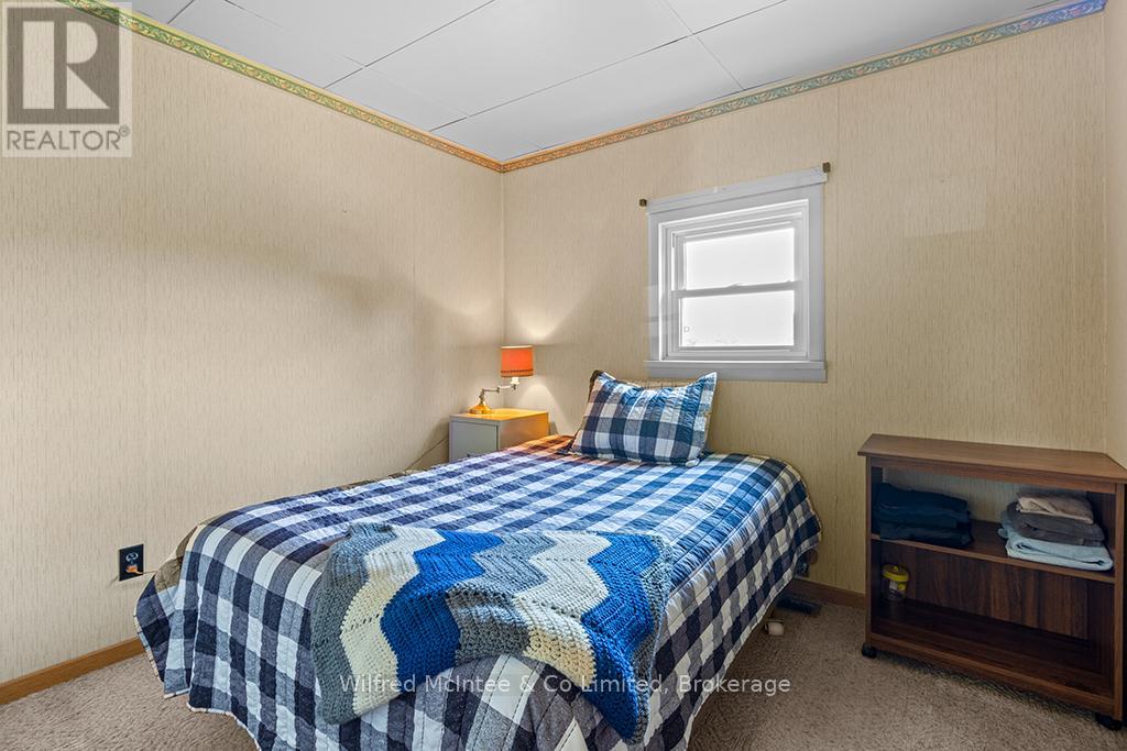 242287 16 CONCESSION - 16