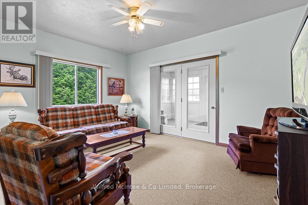 242287 16 CONCESSION - 20