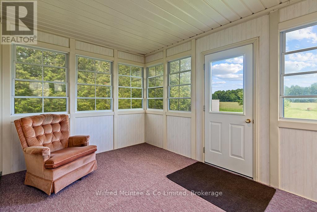 242287 16 CONCESSION - 24