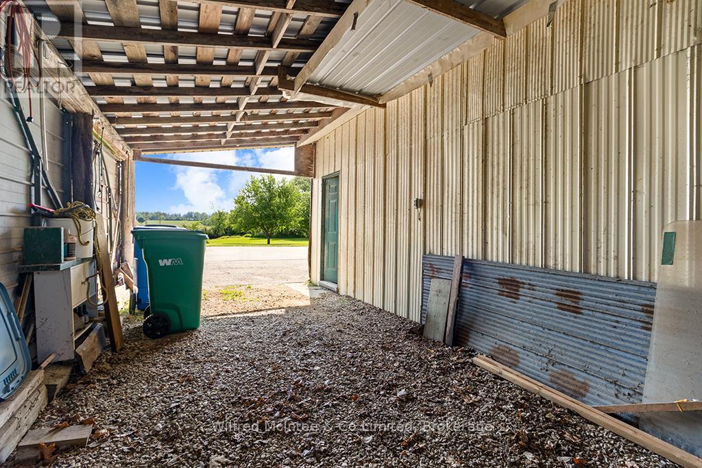 242287 16 CONCESSION - 34