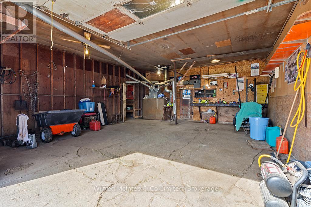 242287 16 CONCESSION - 36