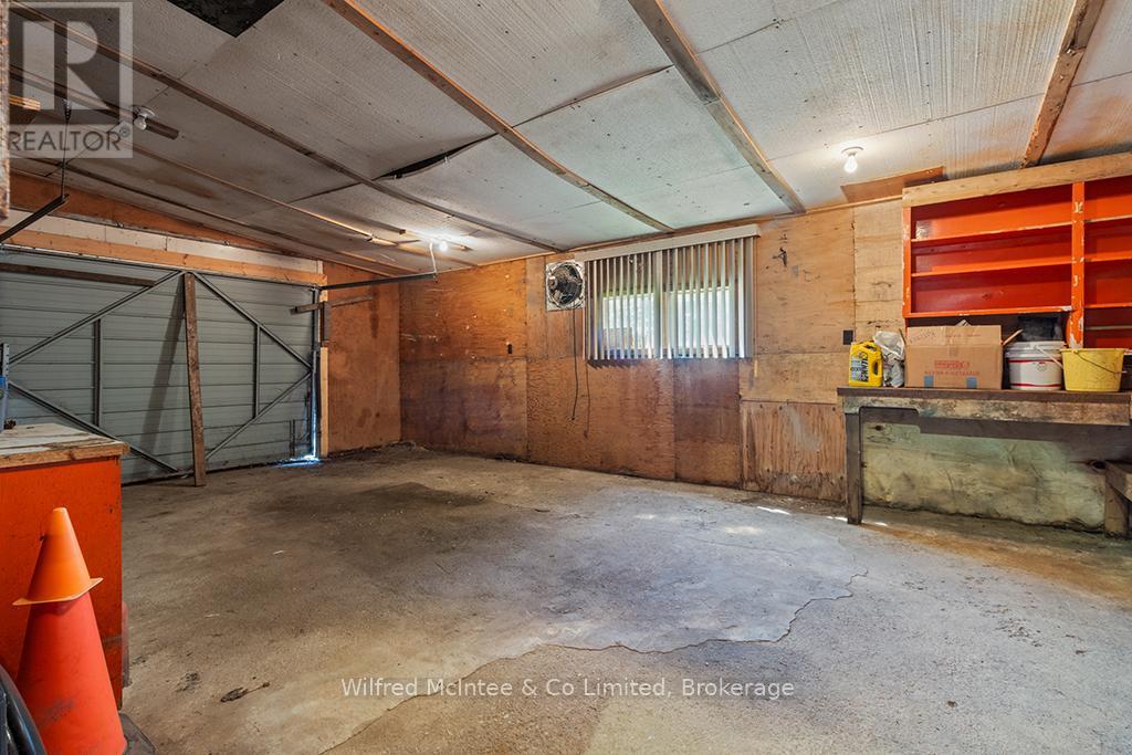 242287 16 CONCESSION - 37