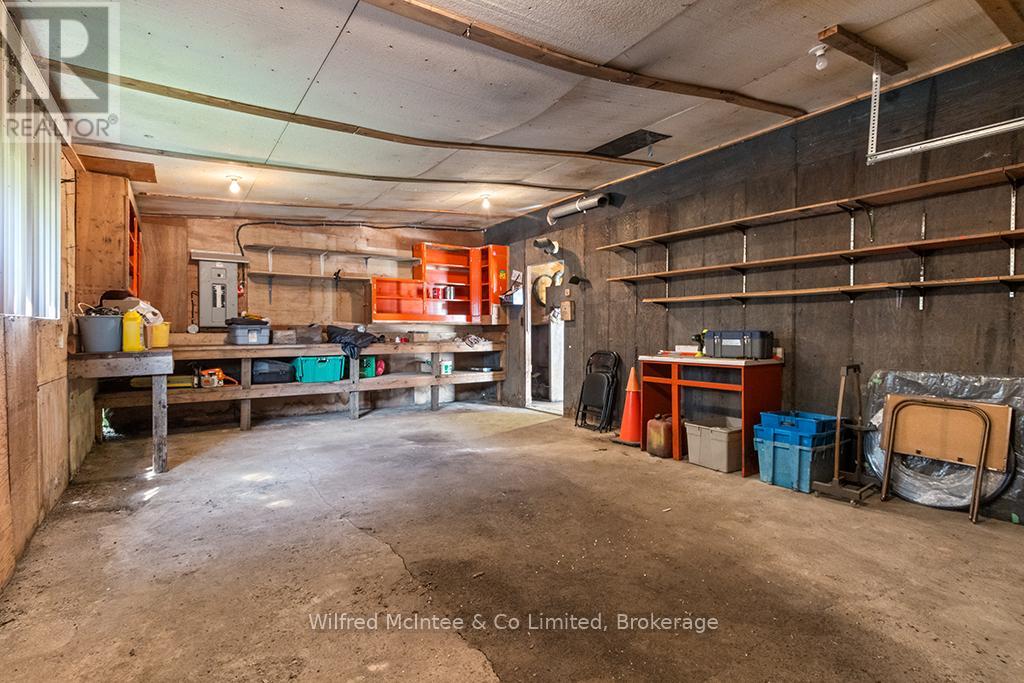 242287 16 CONCESSION - 38