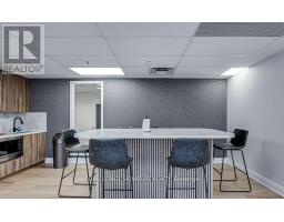 207 - 140 Bathurst Street, Toronto, ON M5V3N8 Photo 20
