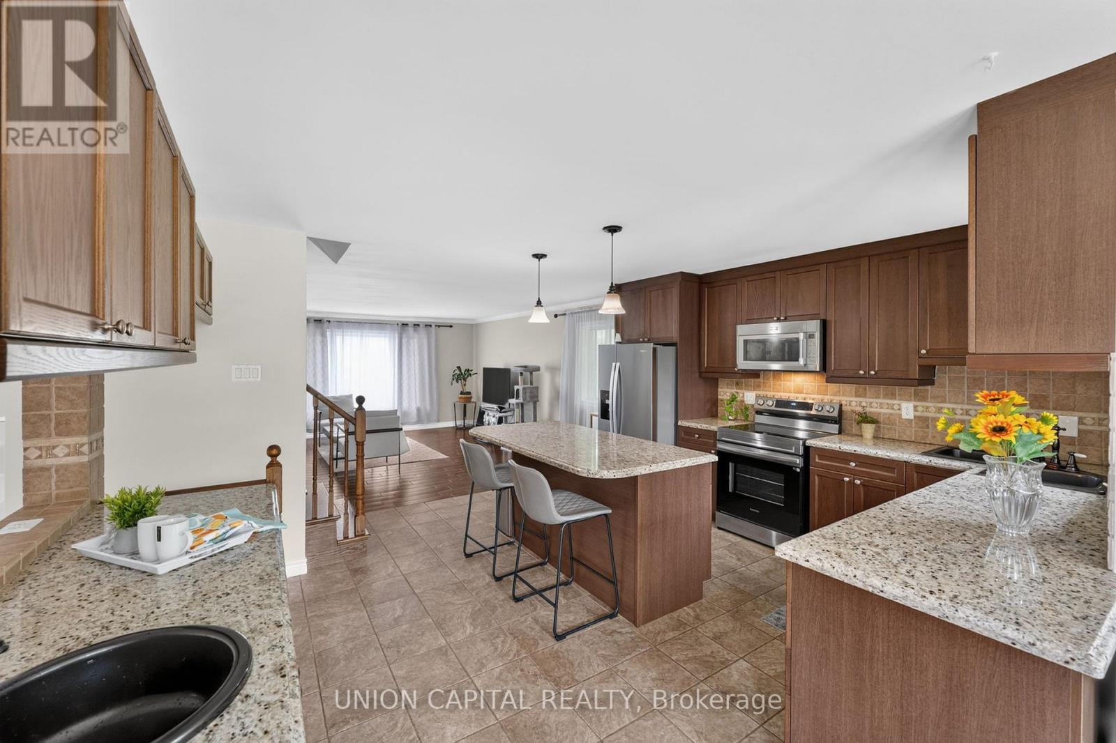 3132 RAVENSHOE ROAD - 11