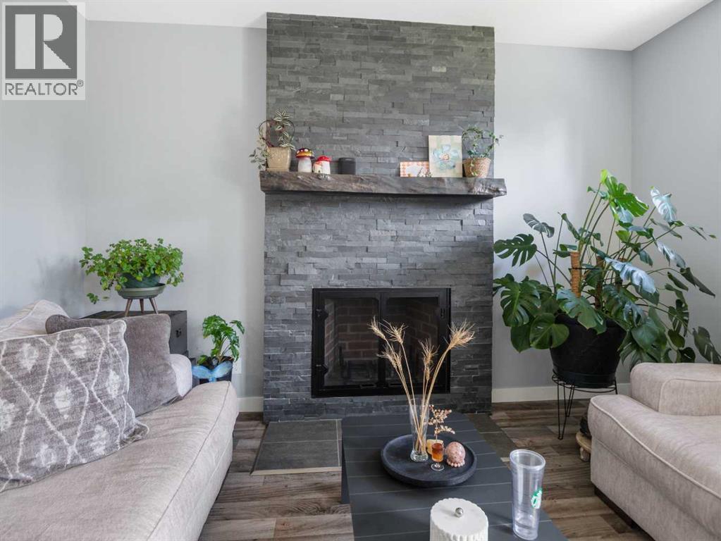 3541 44 Avenue - 11
