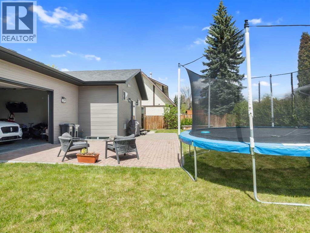 3541 44 Avenue - 29