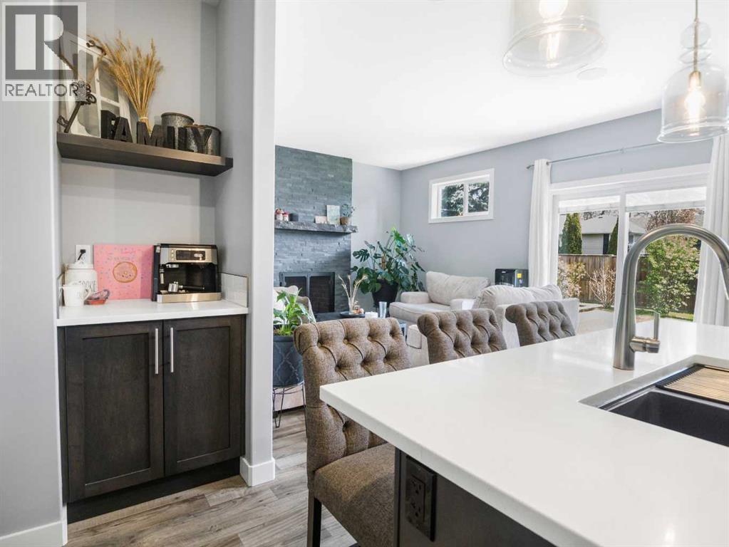 3541 44 Avenue - 8