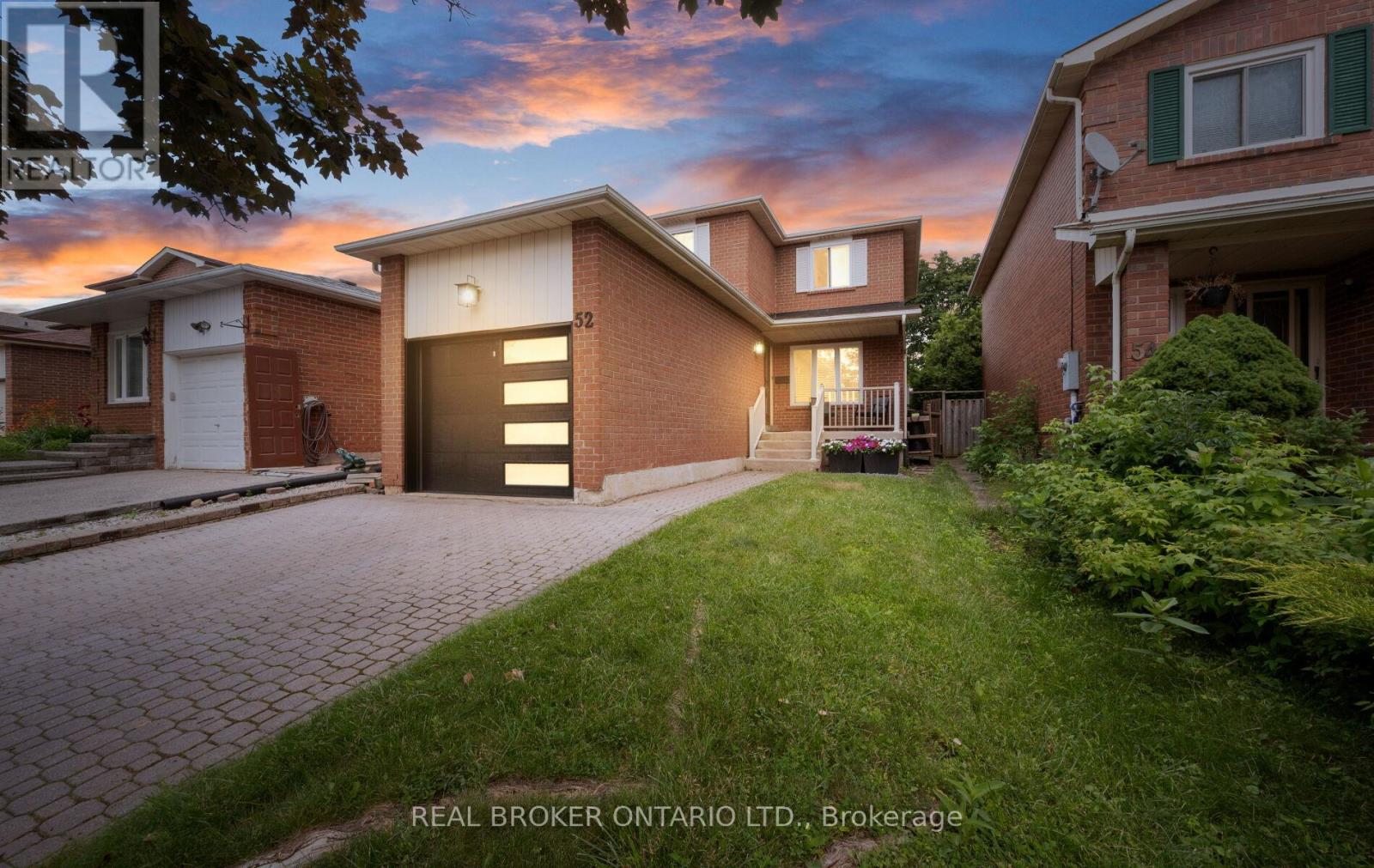 52 VIVALDI CRESCENT - 1