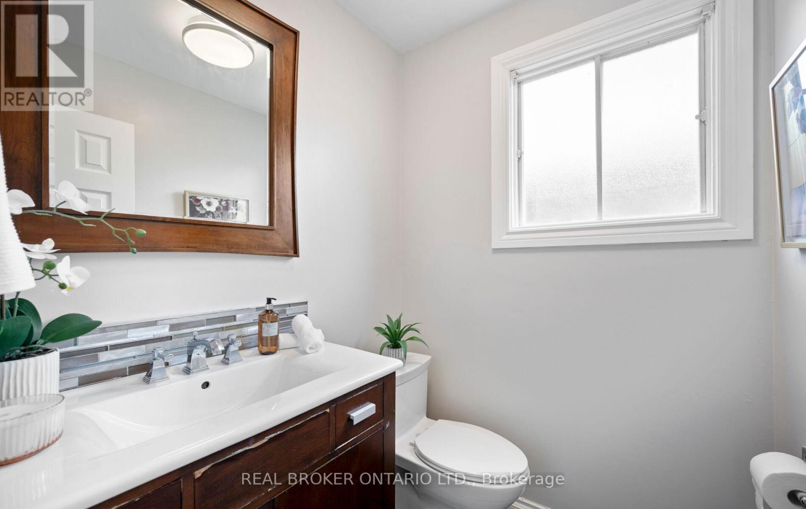 52 VIVALDI CRESCENT - 12