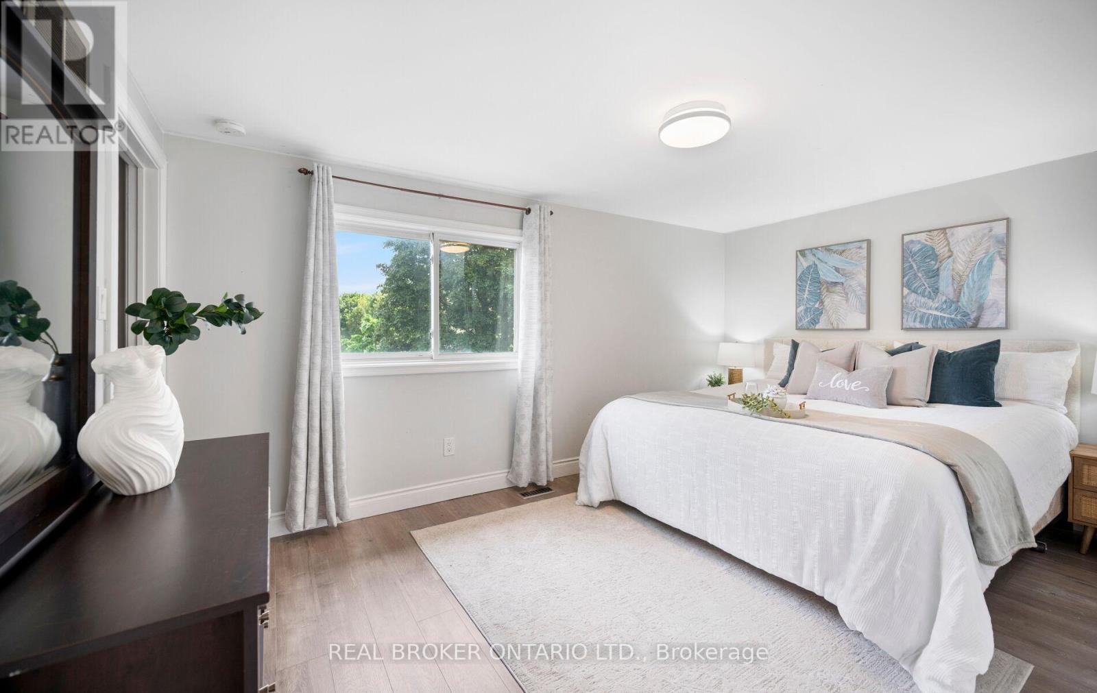 52 VIVALDI CRESCENT - 13