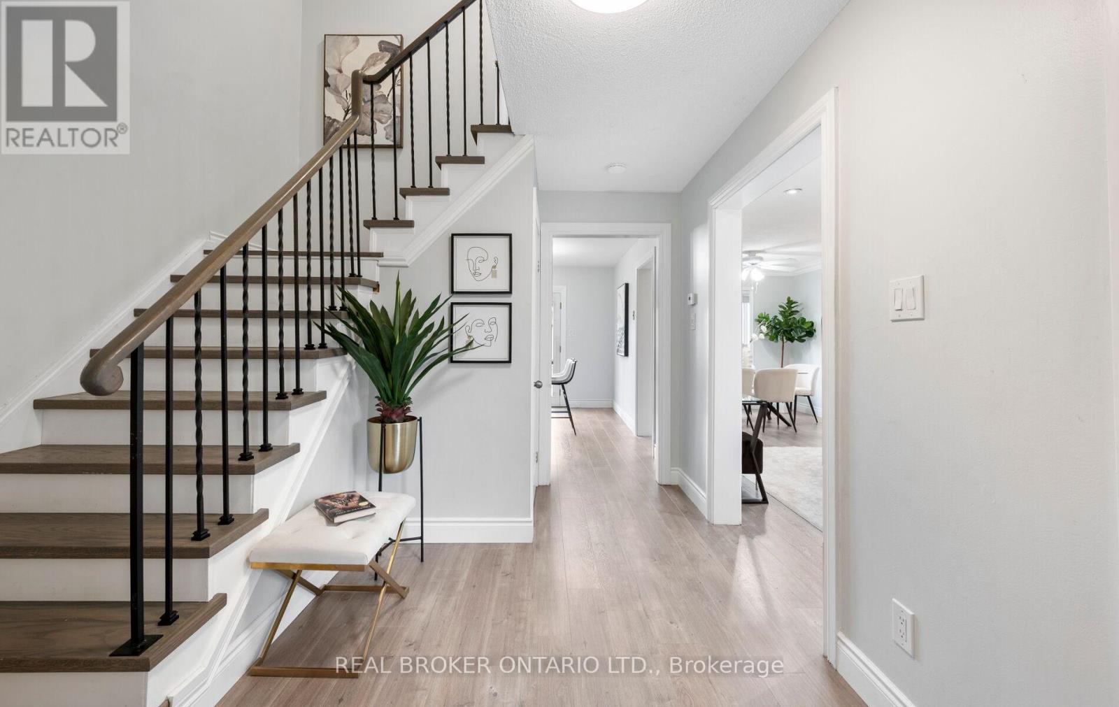 52 VIVALDI CRESCENT - 2