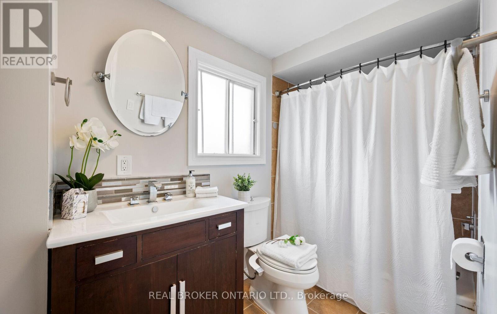 52 VIVALDI CRESCENT - 20