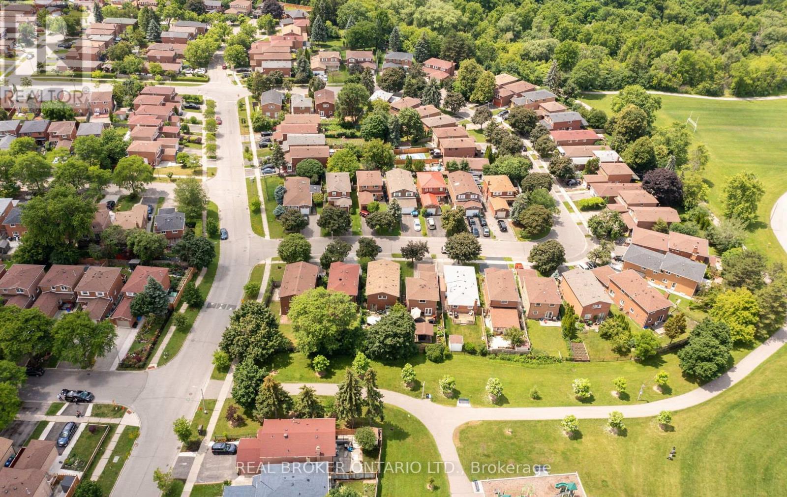 52 VIVALDI CRESCENT - 28