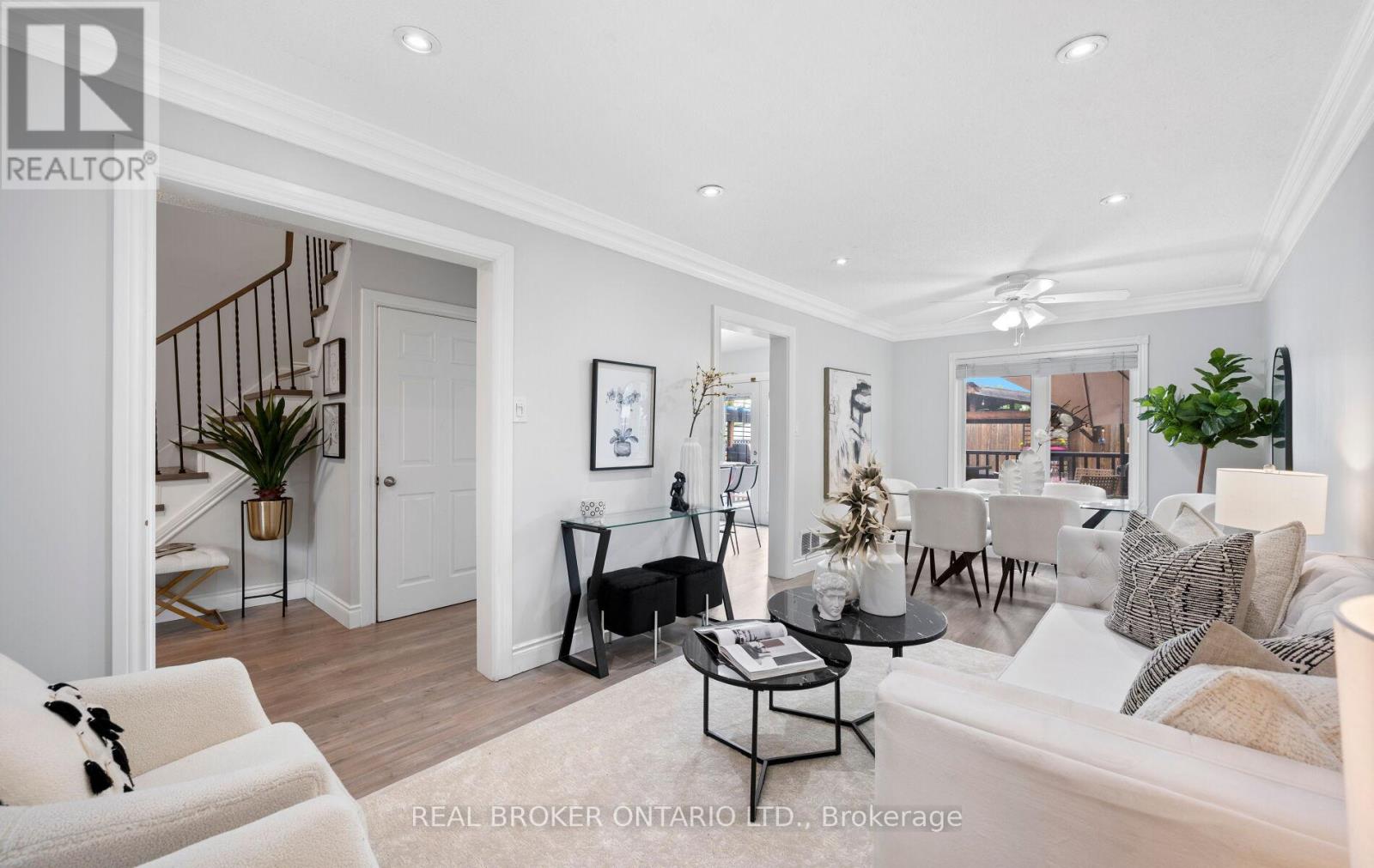52 VIVALDI CRESCENT - 3