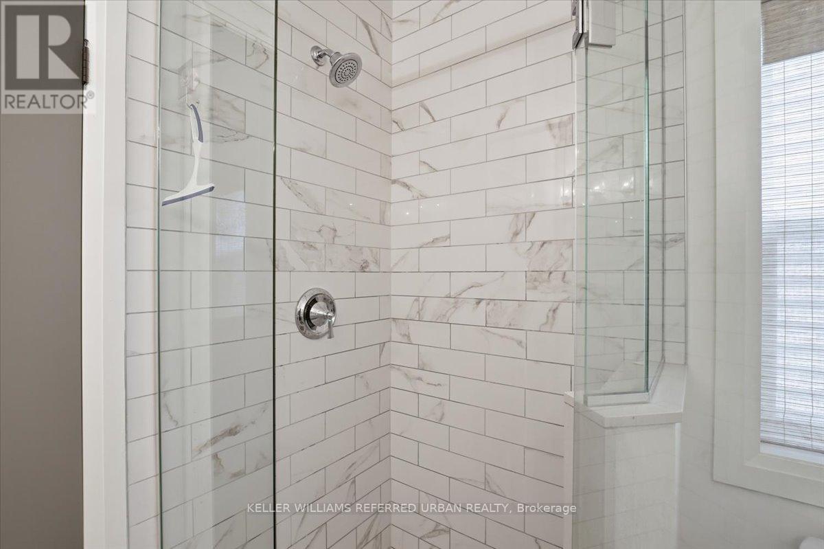3805 RYAN AVENUE - 24