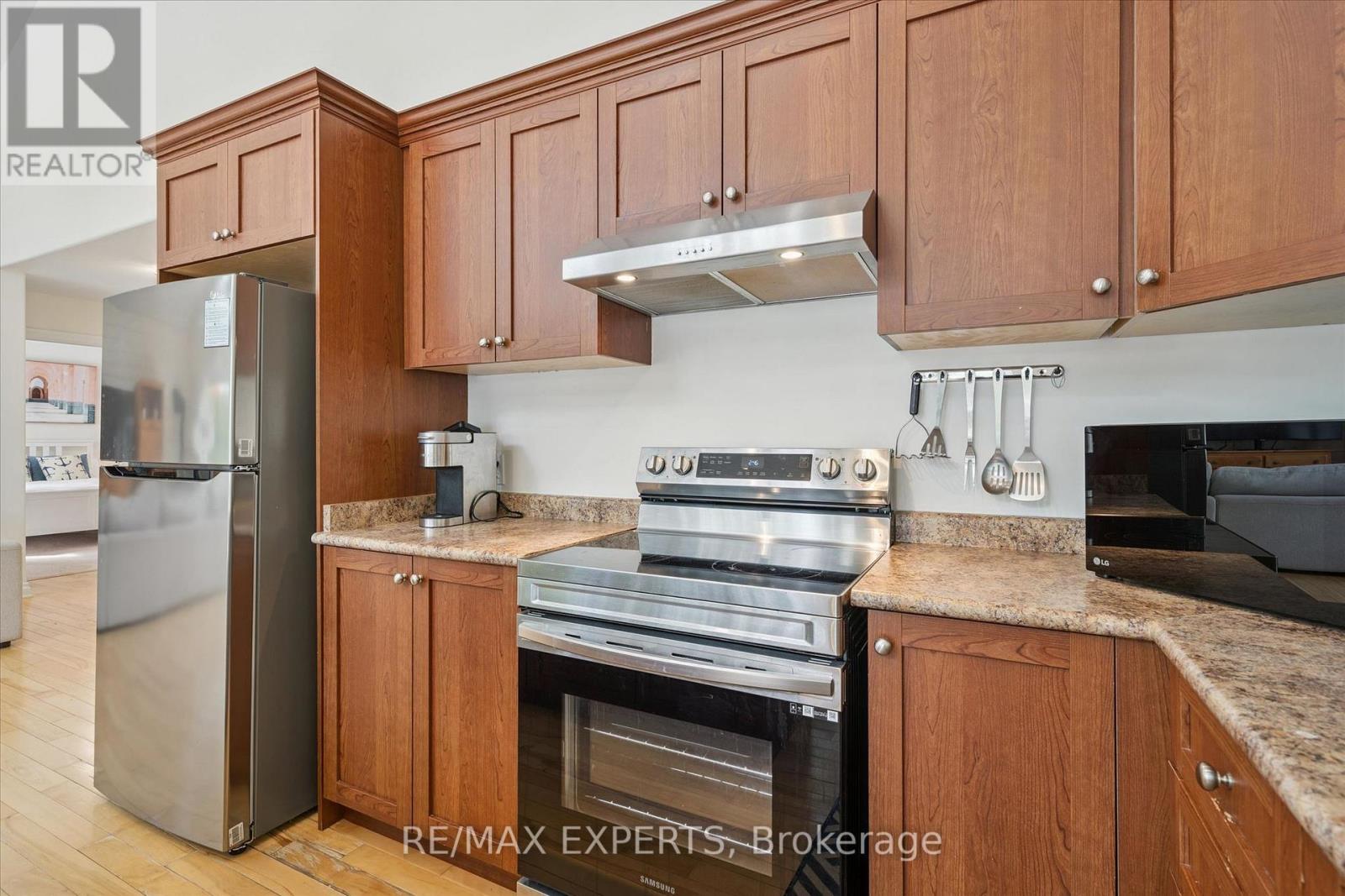 1007 MCCABE ROAD - 19