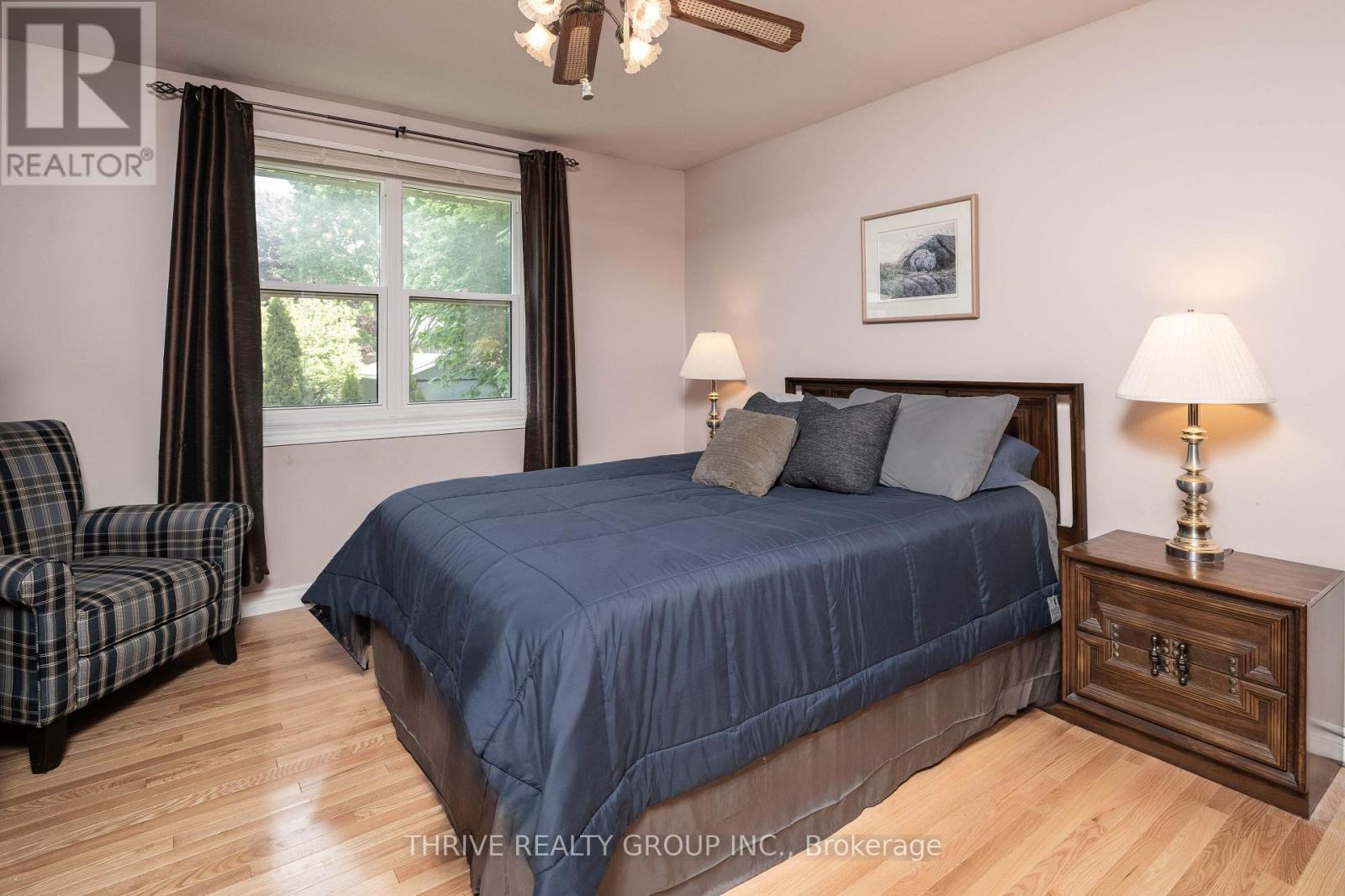 235 STANLEY STREET S - 12