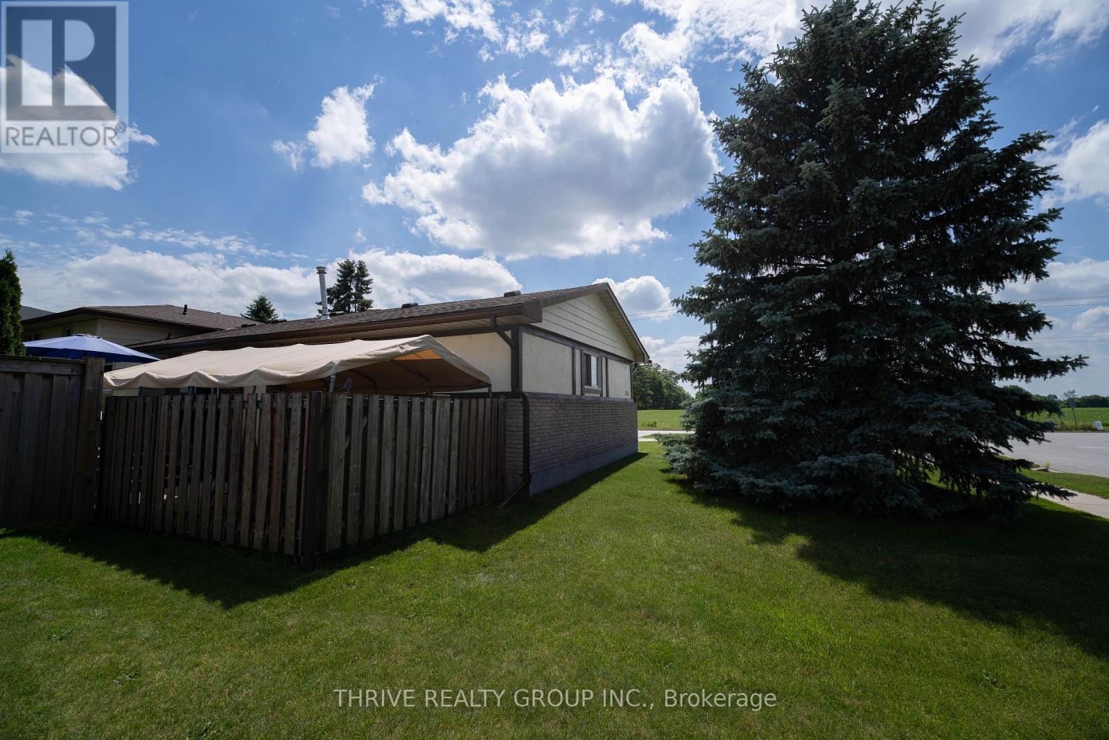 235 STANLEY STREET S - 35