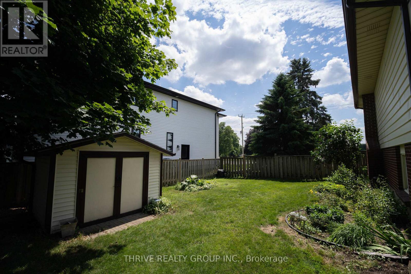 235 STANLEY STREET S - 29