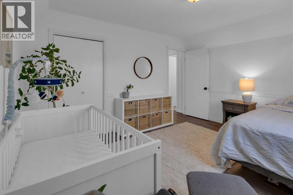 2 Crocus Crescent - 25
