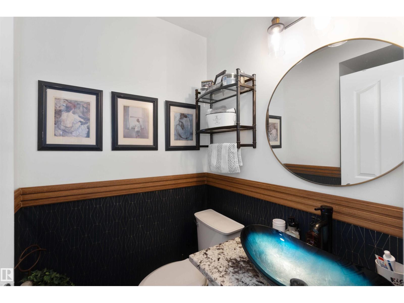4515 56A AV — photo 18