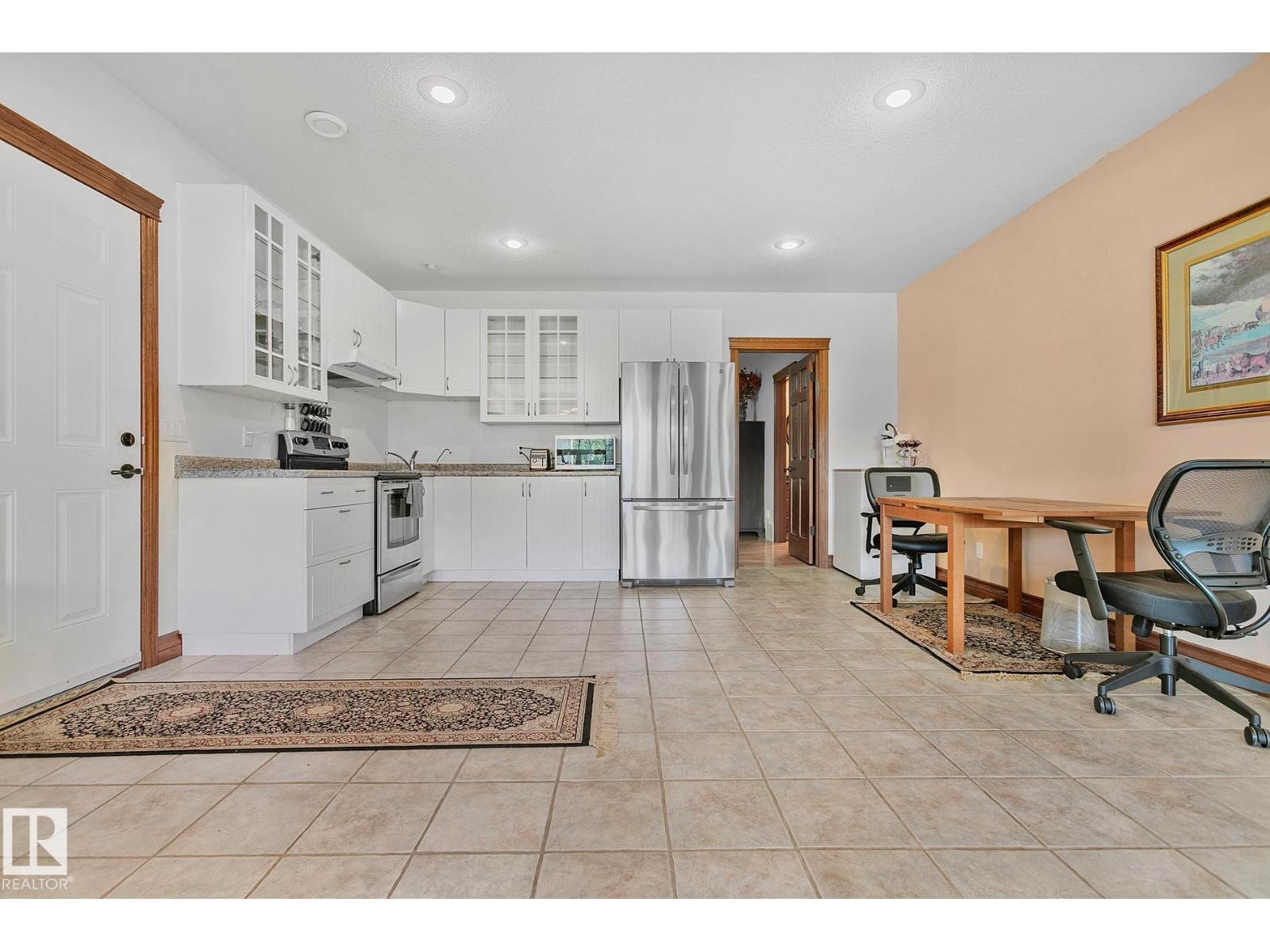 #400 51430 RGE ROAD 231 - 34