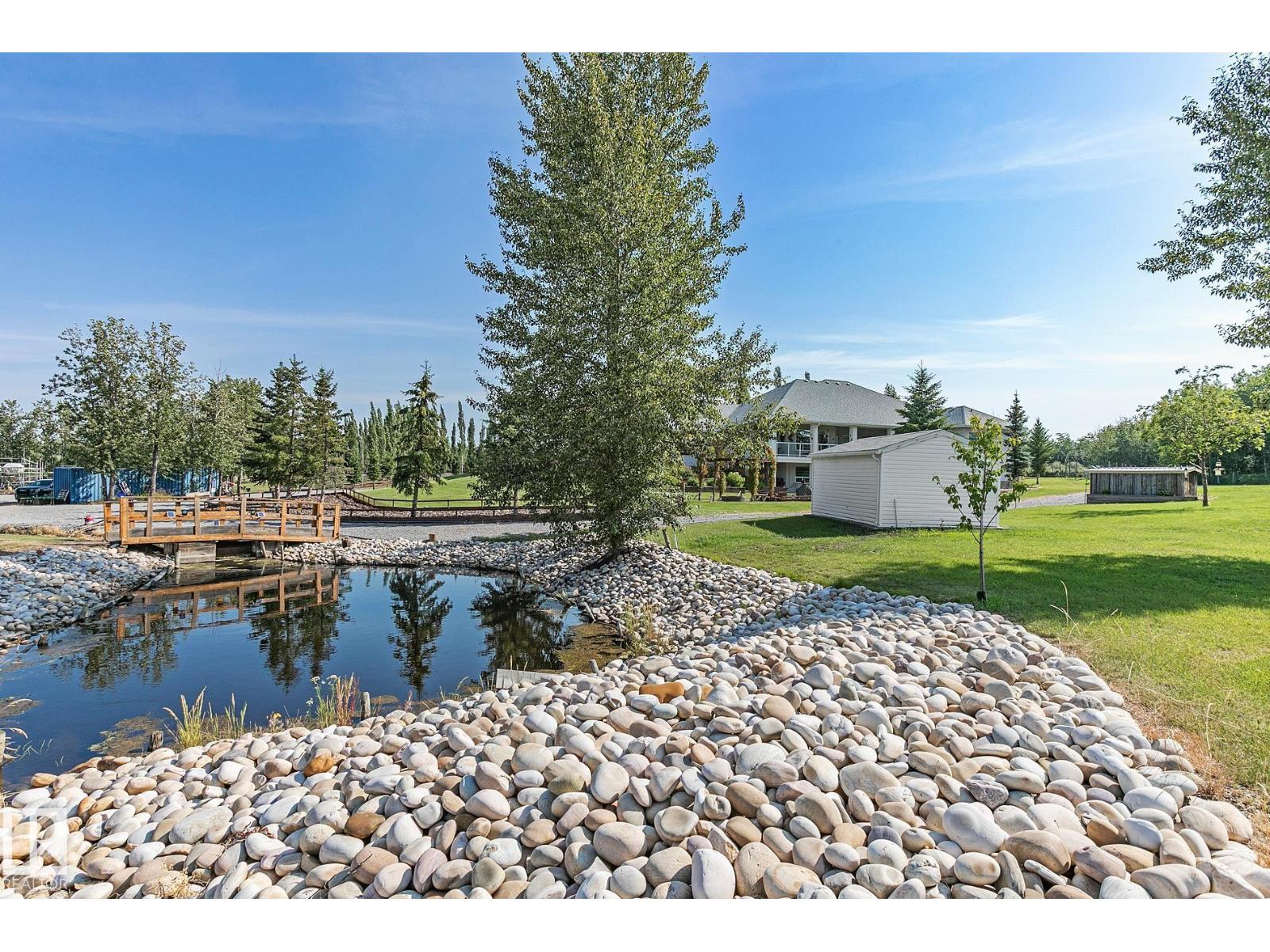 #400 51430 RGE ROAD 231 - 56