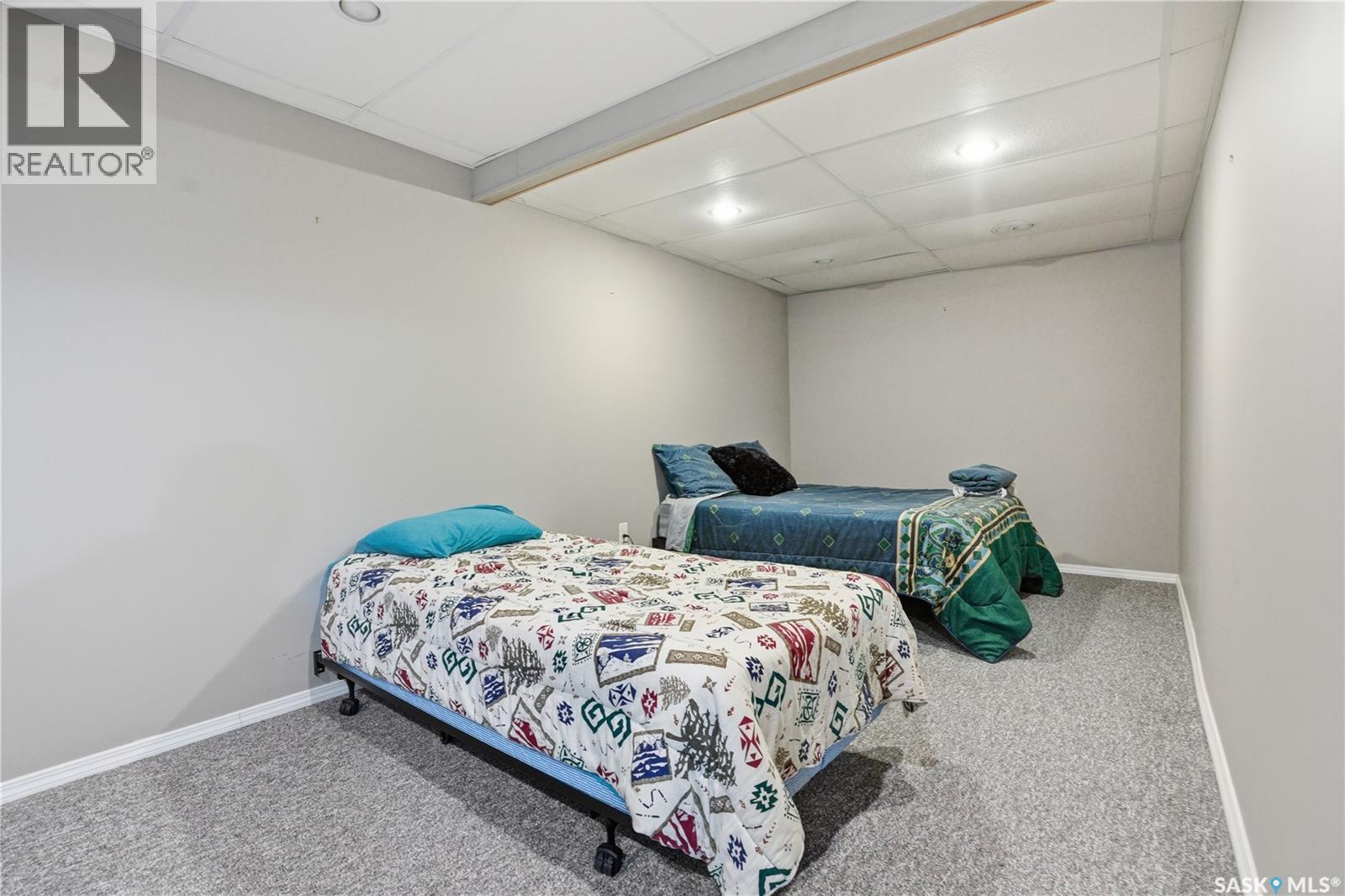 205 bay DRIVE W - 43