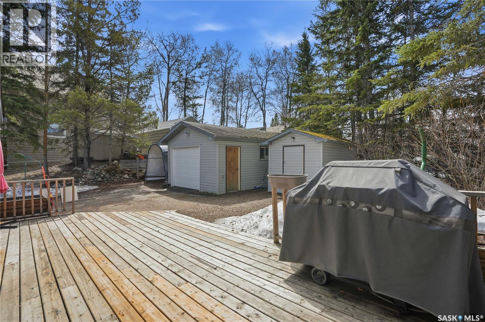 205 bay DRIVE W - 52