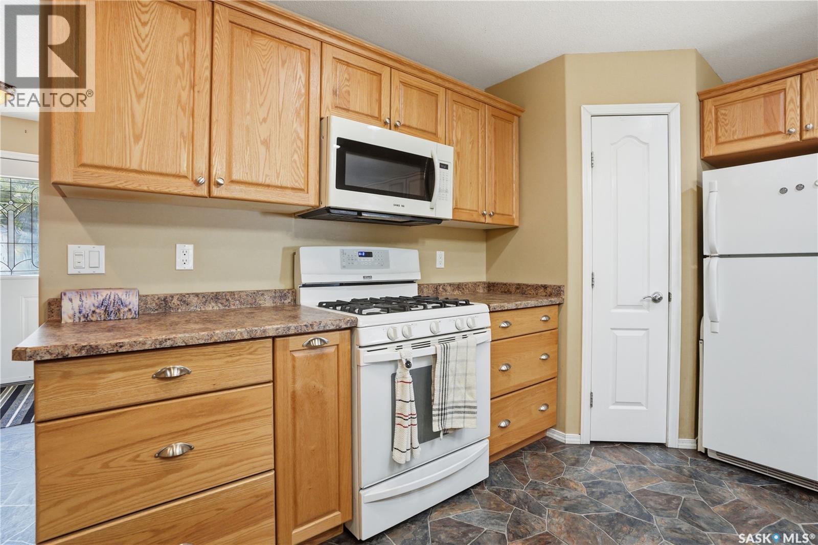 205 bay DRIVE W - 7