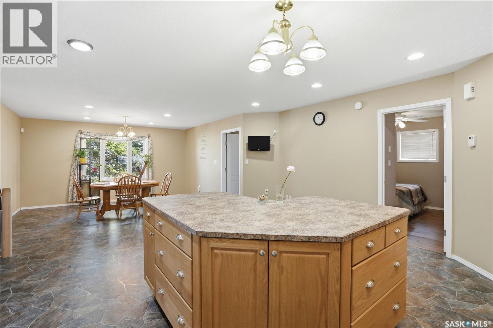 205 bay DRIVE W - 9