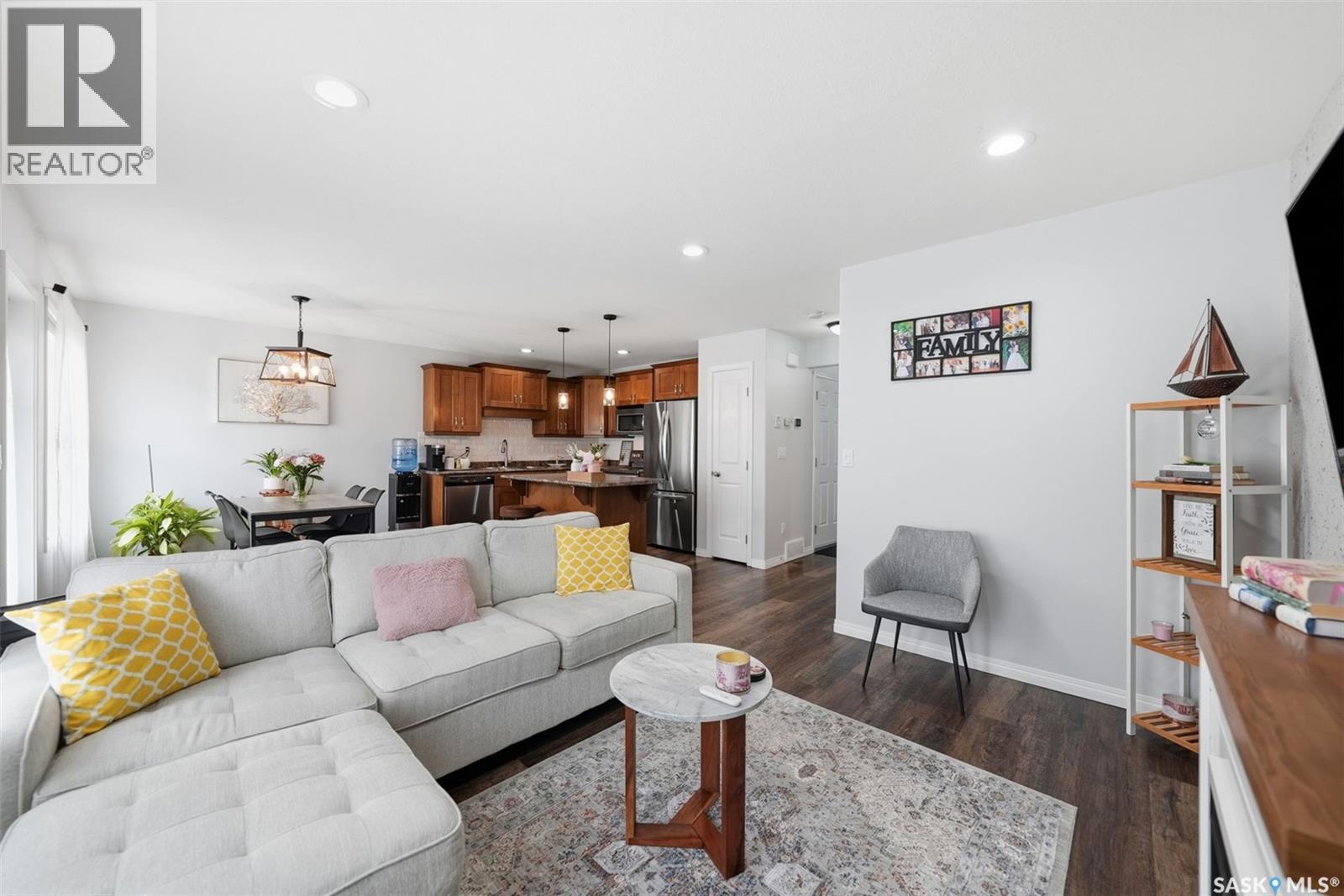12 547 East Hampton BOULEVARD — photo 14