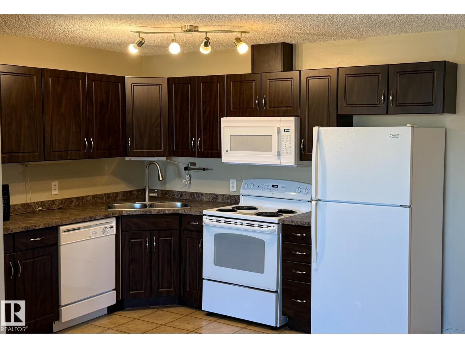 #408 309 Clareview Station DR NW NW - 27